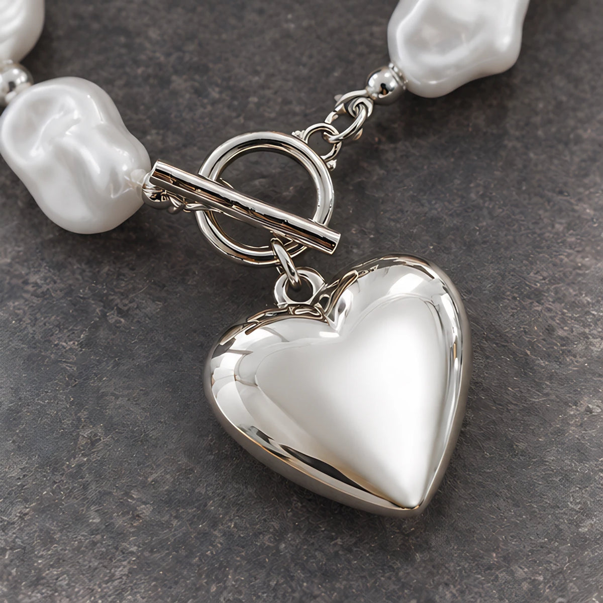 Araminta Women's Baroque-Style Pearl Heart Charm Bracelet - Silver - female - Eric Muller - Image 3