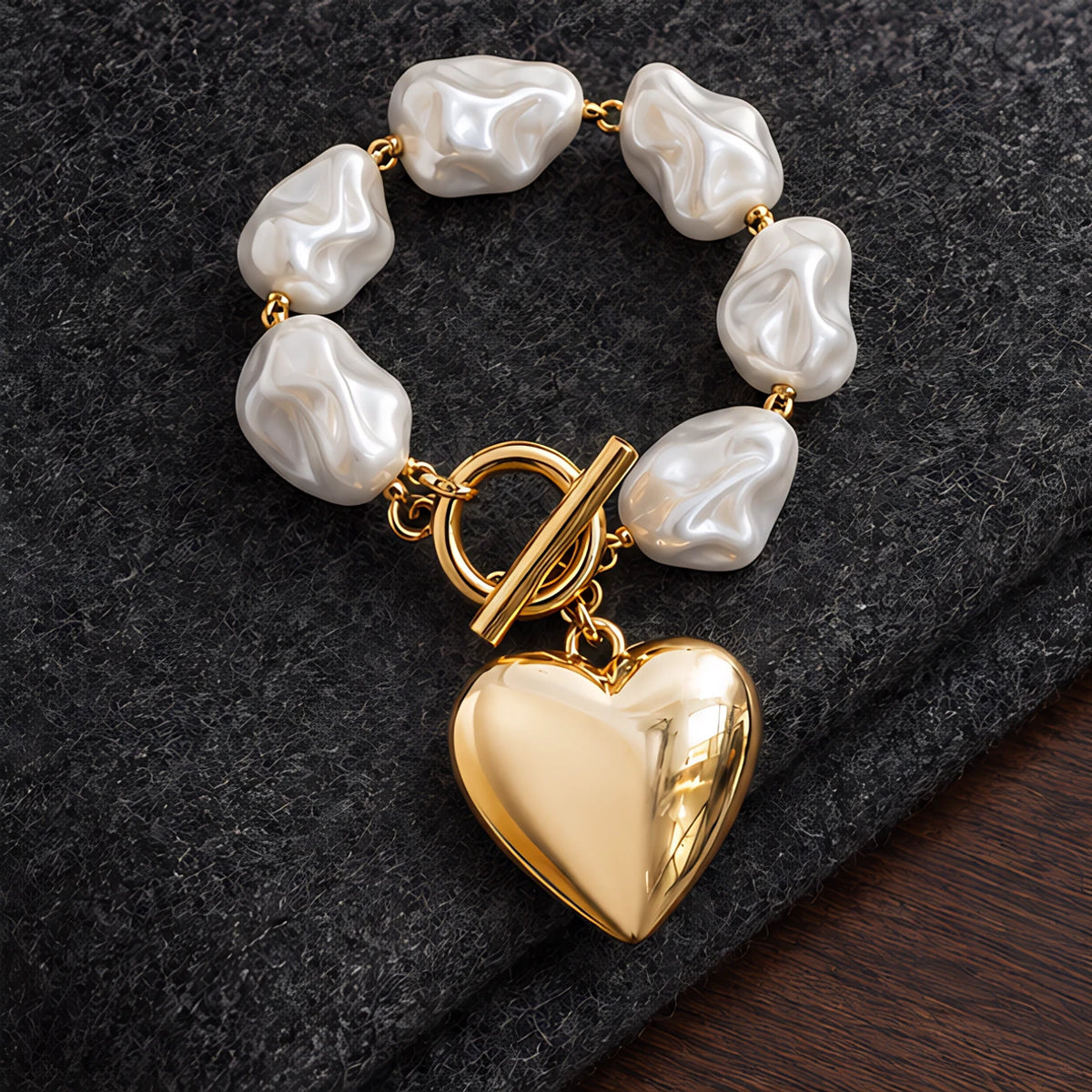 Araminta Women's Baroque-Style Pearl Heart Charm Bracelet - Gold - Jewelry > Bracelets > Pearl Charm Bracelets - Eric Muller - Image 2