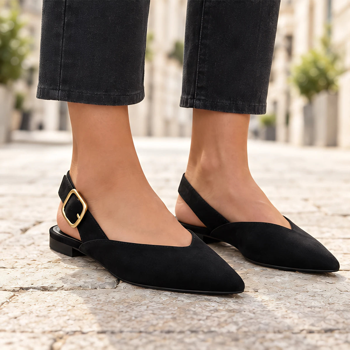 Avensley Women's Pointed-Toe Suede Slingback Flats - Black - wapfoot - Eric Muller - Image 3