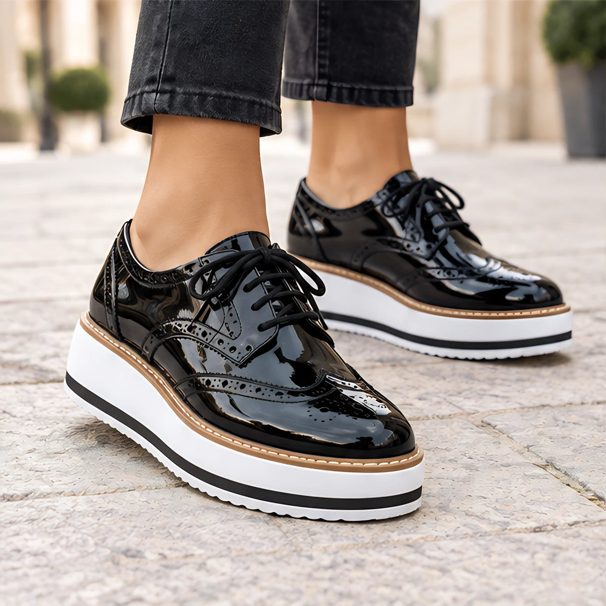 Marianna Women's Chunky Leather Brogue Platform Shoes - Black - wapfoot - Eric Muller - Image 3