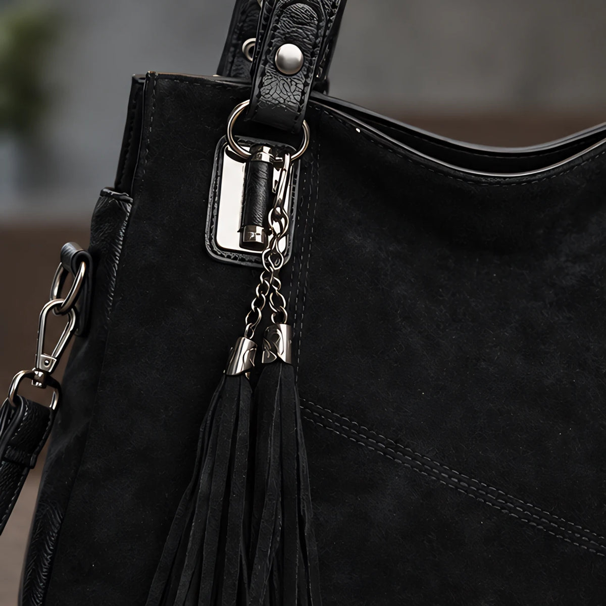 Mireya Women's Leather Shoulder Bag - Black - female - Eric Muller - Image 3